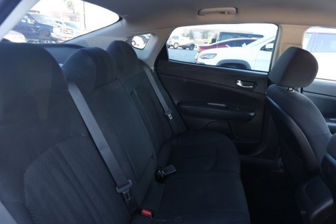 Used 2020 Kia Optima LX image 17