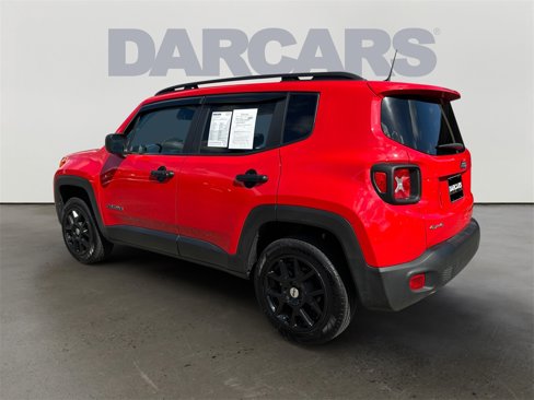 Used 2023 Jeep Renegade Latitude w/ Premium Group image 5