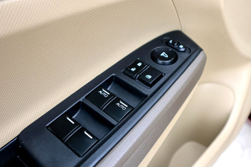Used 2010 Honda Accord LX-P image 12