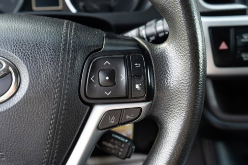 Used 2019 Toyota Highlander Plus image 23