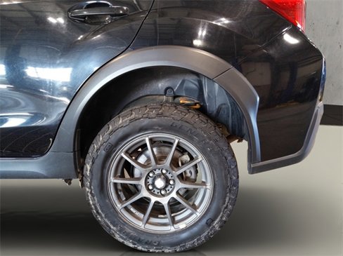 Used 2017 Subaru Crosstrek 2.0i Premium w/ Moonroof Package image 24