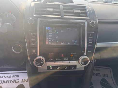 Used 2013 Toyota Camry SE image 21