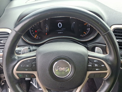 Used 2016 Jeep Grand Cherokee Limited image 19