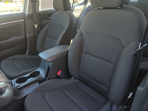 Used 2019 Hyundai Elantra SE w/ Cargo Package image 24