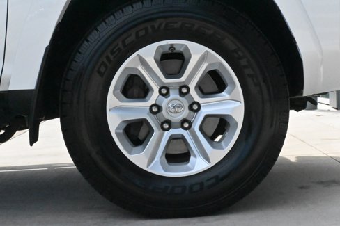 Used 2017 Toyota 4Runner SR5 image 34