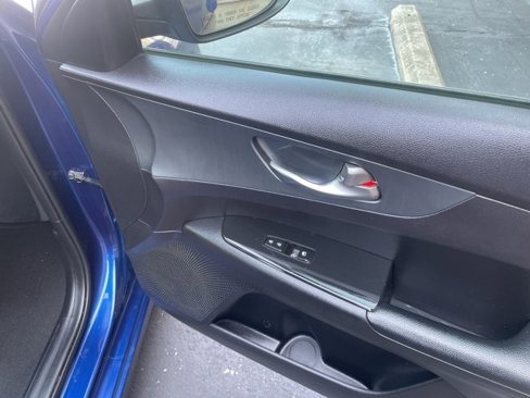Used 2021 Kia Forte LXS image 43