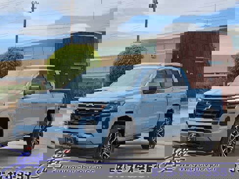 New 2025 Chevrolet Colorado Z71 image 1
