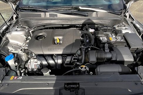 Used 2024 Kia Forte LXS image 9