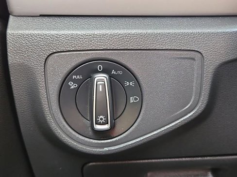 Used 2023 Volkswagen Atlas Cross Sport SEL R-Line image 18