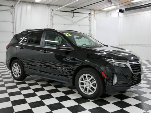 Used 2022 Chevrolet Equinox LT image 1