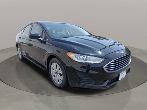 Used 2019 Ford Fusion S image 8