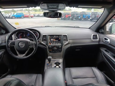 Used 2018 Jeep Grand Cherokee Limited w/ Luxury Group II image 14