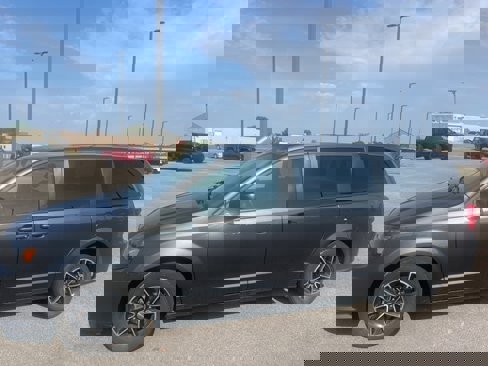 Used 2019 Dodge Grand Caravan SXT w/ Blacktop Package image 1