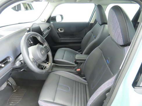 Certified 2025 MINI Cooper S image 19
