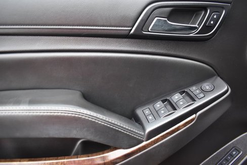Used 2016 Chevrolet Tahoe LT image 11