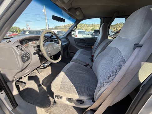 Used 1999 Ford F150 XLT image 9
