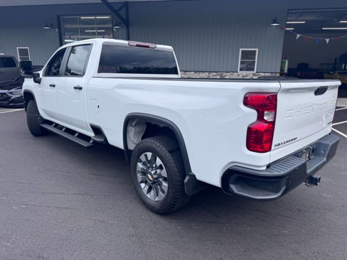 Used 2024 Chevrolet Silverado 2500 Custom w/ Custom Value Package image 2