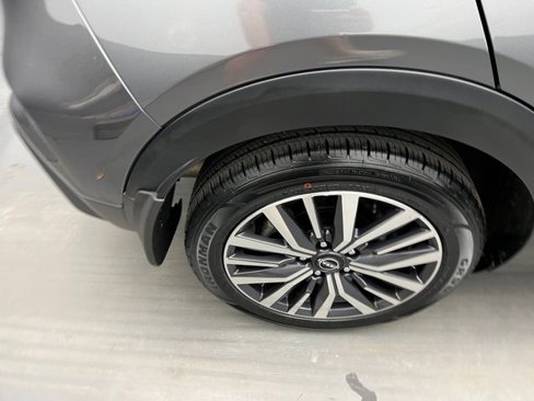 Used 2022 Nissan Kicks SV image 15
