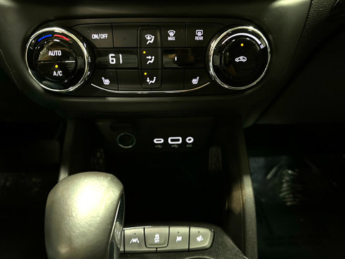 Used 2021 Chevrolet TrailBlazer LT w/ Premium Seating Package image 64