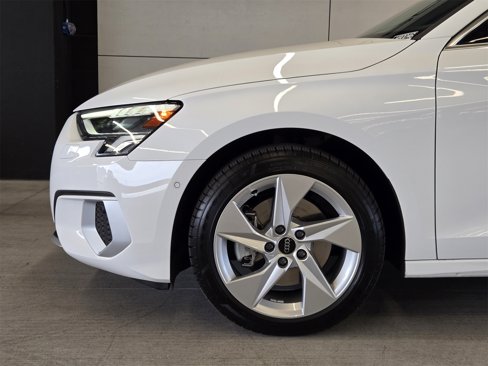 Used 2024 Audi A3 2.0T Premium Plus w/ Premium Plus Package image 9