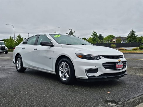 Used 2018 Chevrolet Malibu LS image 3