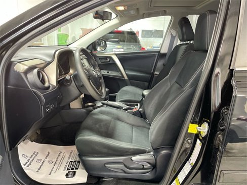 Used 2013 Toyota RAV4 XLE image 11