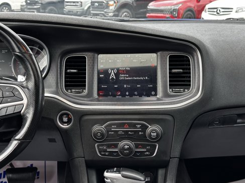 Used 2018 Dodge Charger GT image 13