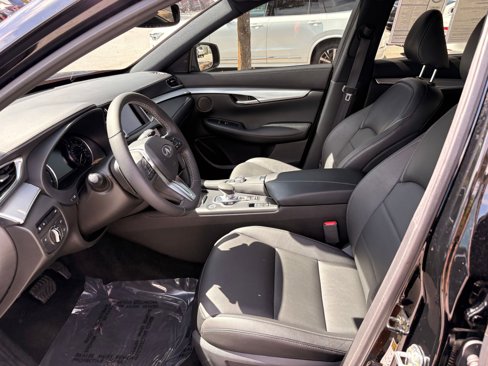 Used 2021 INFINITI QX50 Luxe w/ Appearance Package image 5