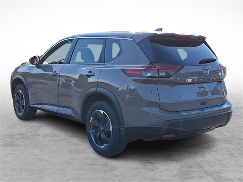 Used 2025 Nissan Rogue SV image 4