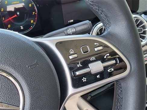 Certified 2022 Mercedes-Benz GLB 250 image 18