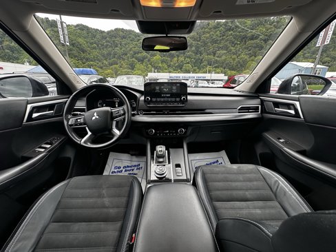 Used 2022 Mitsubishi Outlander SE image 6