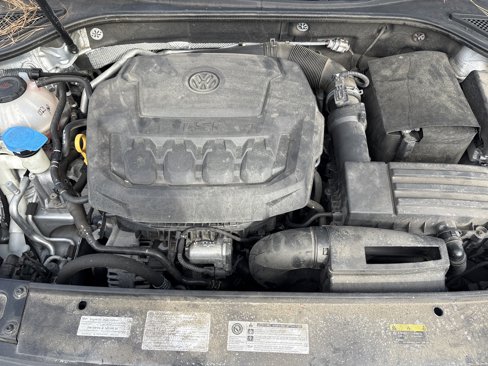 Used 2018 Volkswagen Passat 2.0T SE image 34