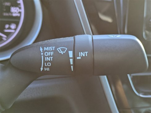 Used 2022 Toyota Camry LE image 25