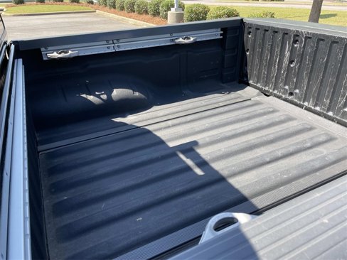 Used 2020 Nissan Frontier PRO-4X image 14