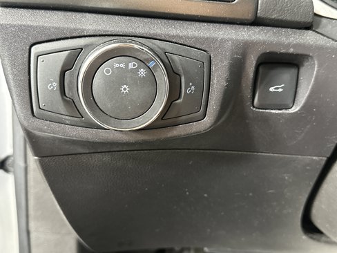 Used 2016 Ford Fusion SE image 25
