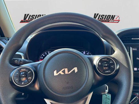 Used 2022 Kia Soul LX image 23