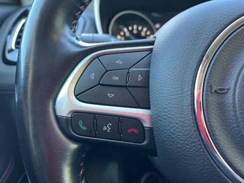 Used 2021 Jeep Compass Limited image 16