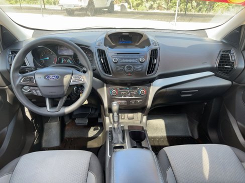 Used 2017 Ford Escape SE image 16