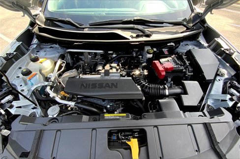 Used 2024 Nissan Rogue S image 9