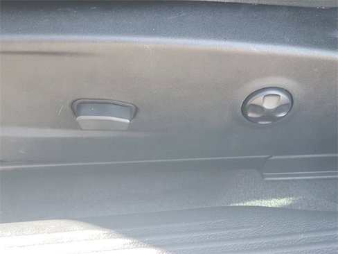 Used 2018 Dodge Challenger SXT Plus image 15
