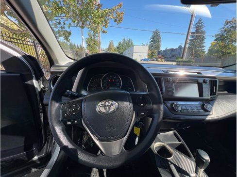 Used 2013 Toyota RAV4 XLE image 6
