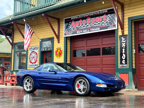 Used 2004 Chevrolet Corvette Coupe w/ Preferred Equipment Group image 1