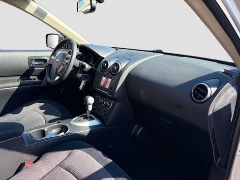 Used 2011 Nissan Rogue SV w/ Premium Pkg image 29