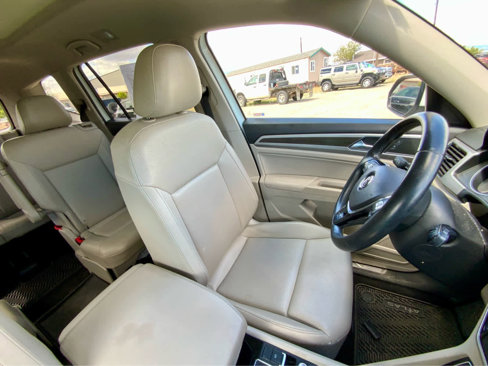 Used 2018 Volkswagen Atlas SEL image 32