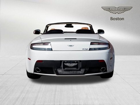 Used 2015 Aston Martin V8 Vantage Roadster image 26