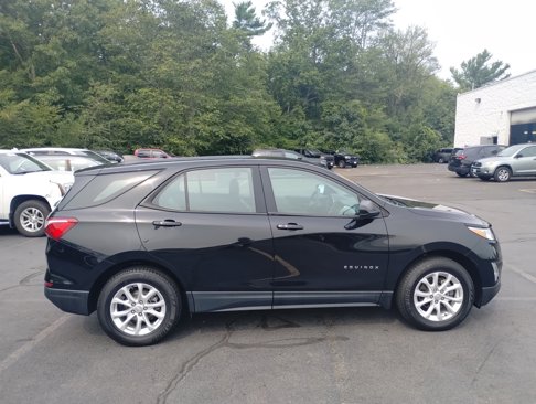 Used 2019 Chevrolet Equinox LS image 2