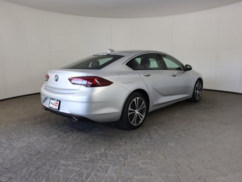 Used 2018 Buick Regal Essence image 9