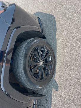 Used 2022 Toyota RAV4 SE image 9
