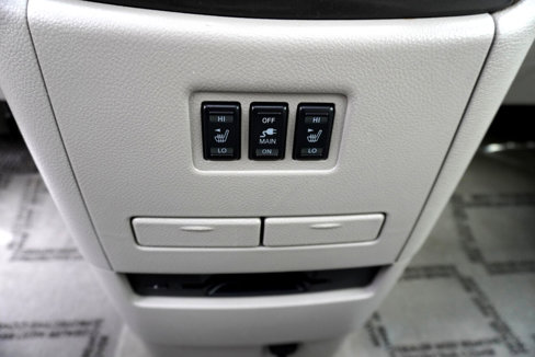 Used 2012 Nissan Quest SL w/ Bose Pkg image 18