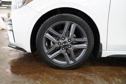 Used 2021 Kia Forte GT-Line w/ GT-Line Premium Package image 14